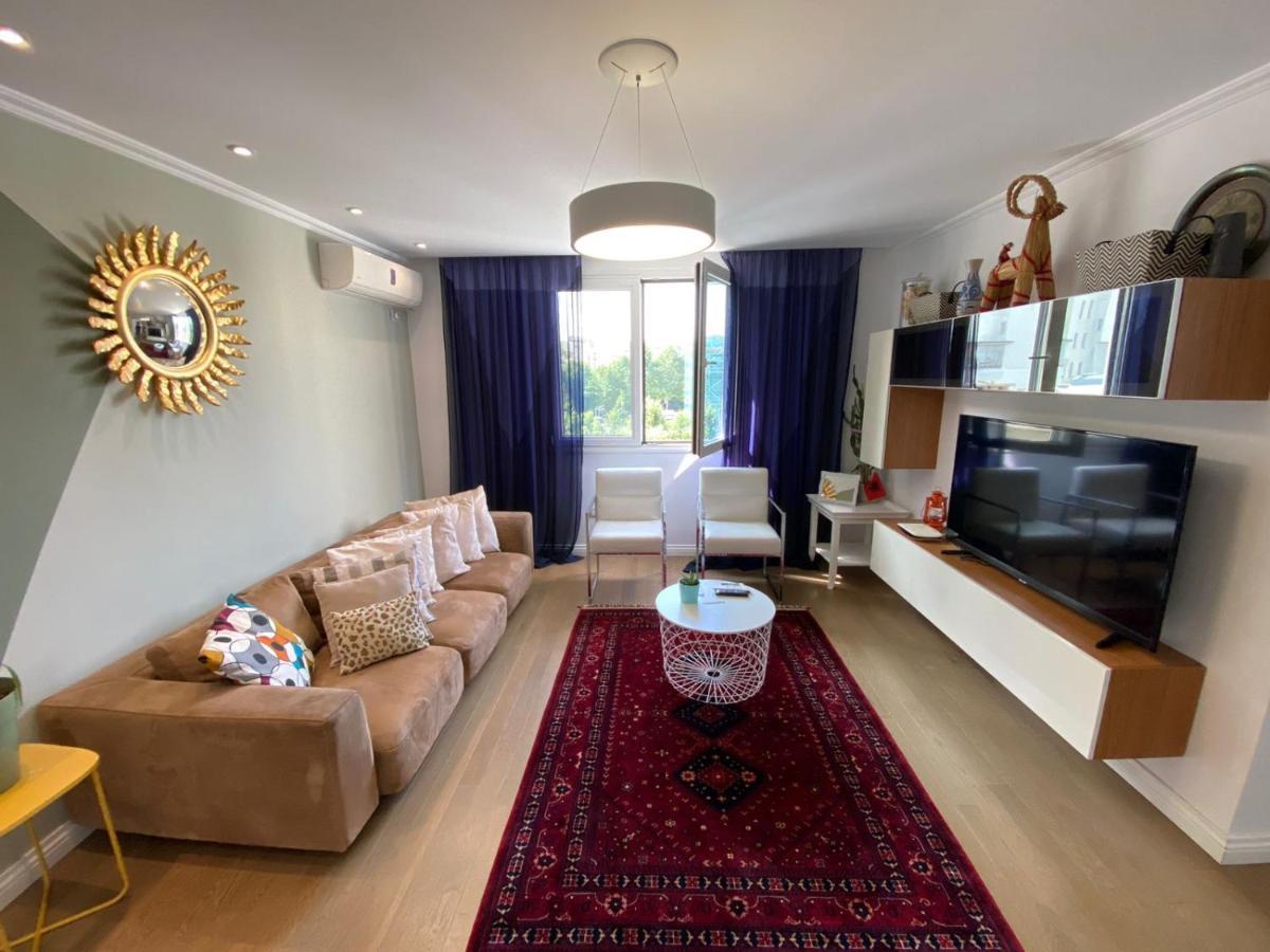 Cozy & Stylish Apartment Tirana Bagian luar foto