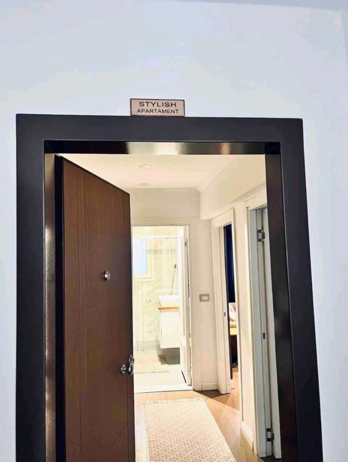 Cozy & Stylish Apartment Tirana Bagian luar foto